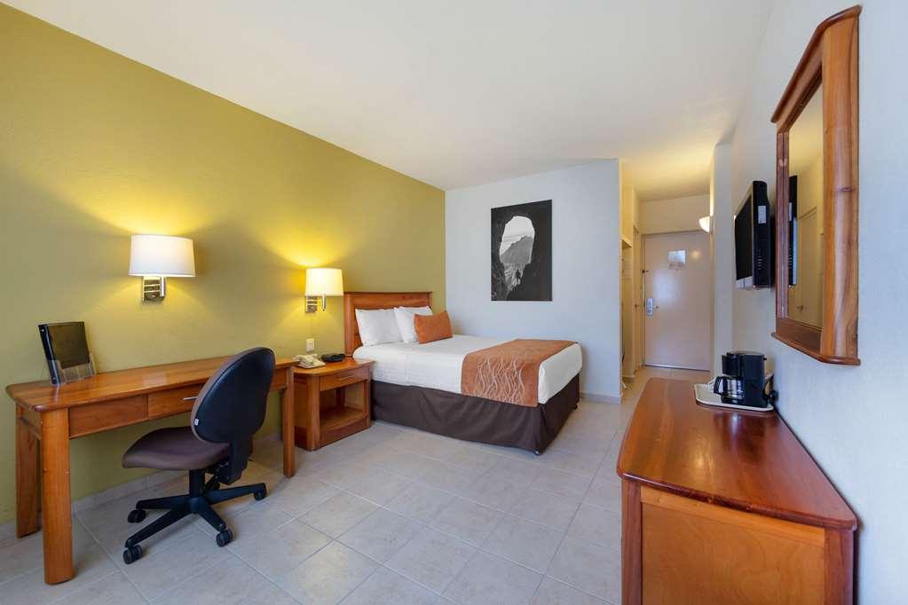 Comfort Inn Monterrey Valle Room photo