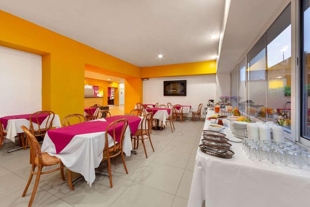 Comfort Inn Monterrey Valle Restaurant photo